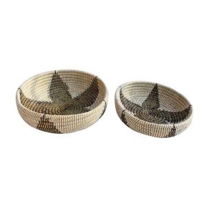 Rd. Thali (Black & White Fine Plastic)